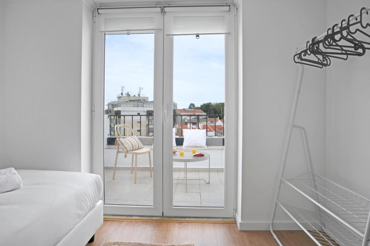 Sunny 2 Bedroom Apartment In Almada - Balconies With River View Exteriör bild