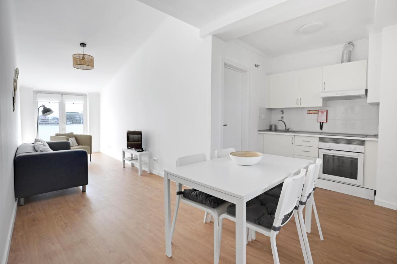 Sunny 2 Bedroom Apartment In Almada - Balconies With River View Exteriör bild