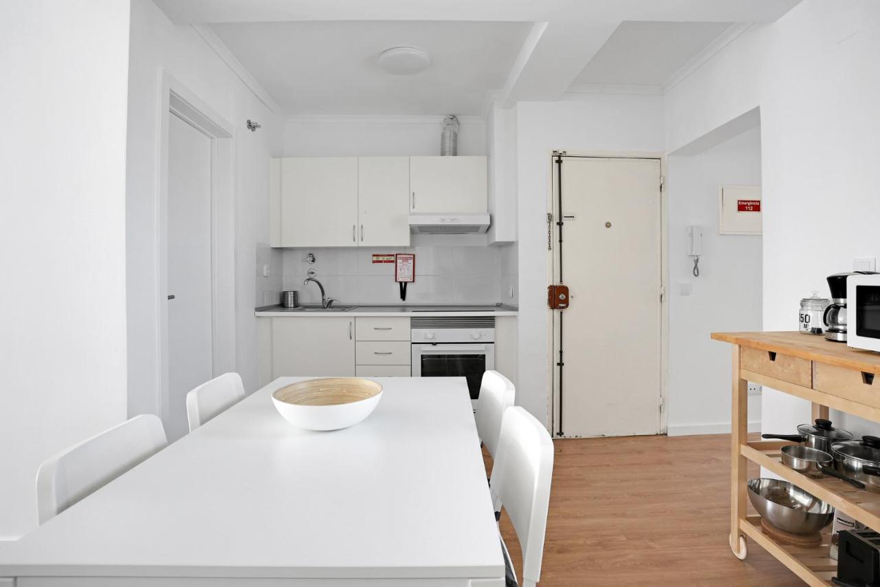 Sunny 2 Bedroom Apartment In Almada - Balconies With River View Exteriör bild